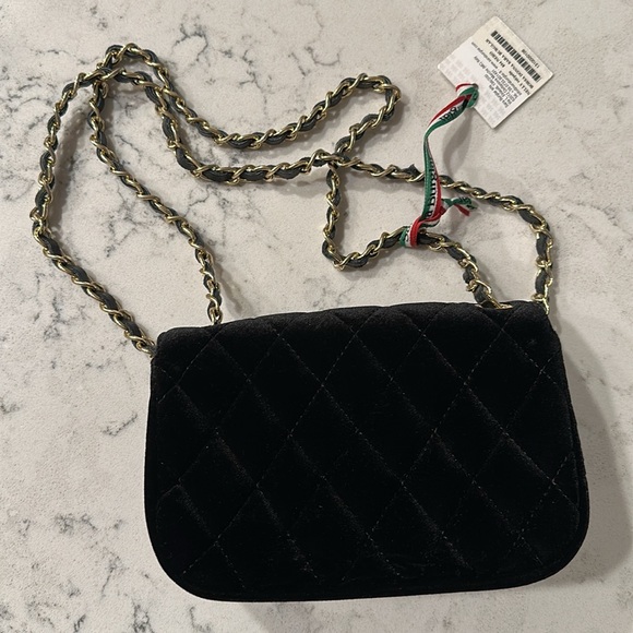 Sara Burglar Black Quilted Chain Strap Purse👜 - Picture 8 of 12